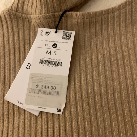 Bershka | Long Sleeve Beige Crop Nevk Top - Picture 10 of 12